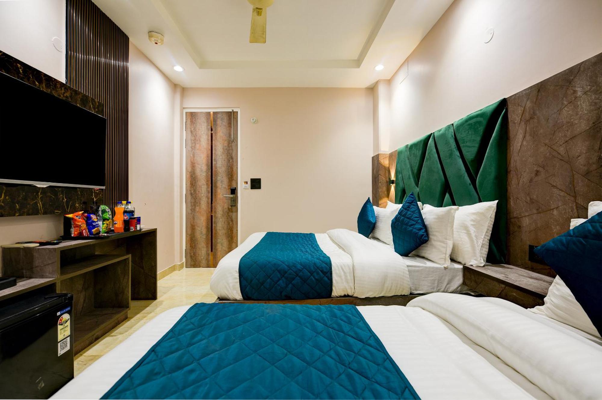The Pearl Plaza Hotel In City Centre - Near New Delhi Railway Station Exterior photo