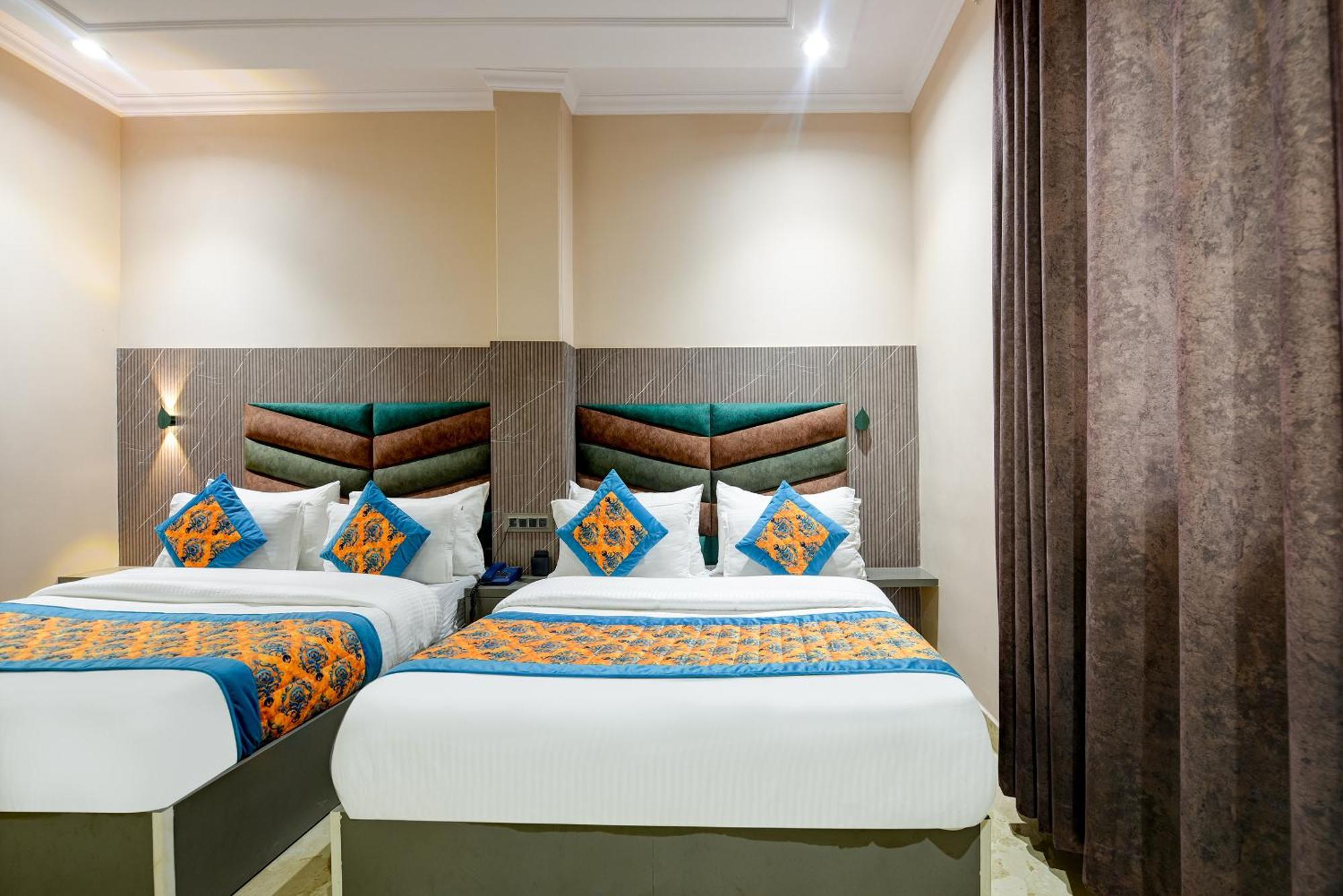 The Pearl Plaza Hotel In City Centre - Near New Delhi Railway Station Exterior photo