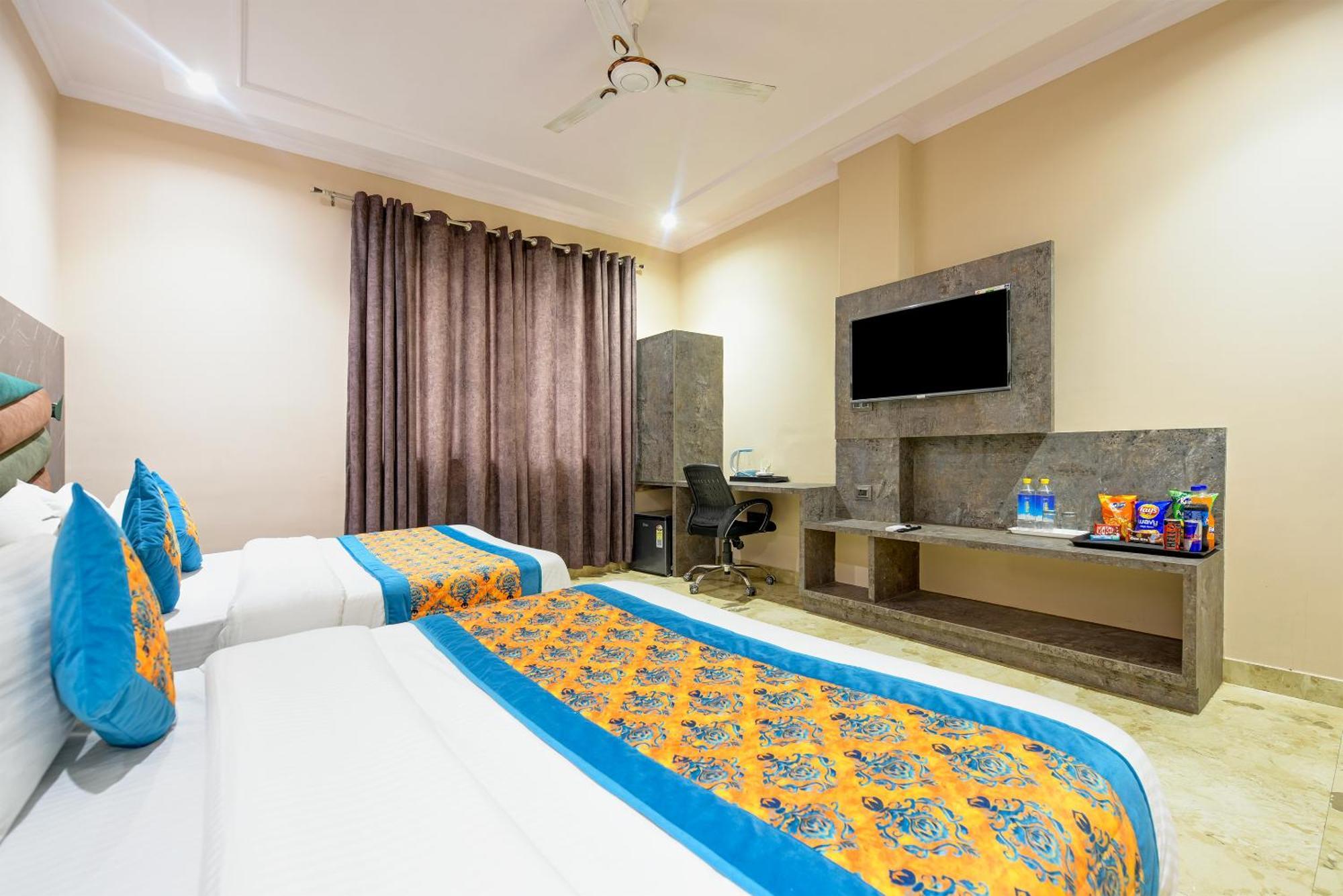 The Pearl Plaza Hotel In City Centre - Near New Delhi Railway Station Exterior photo