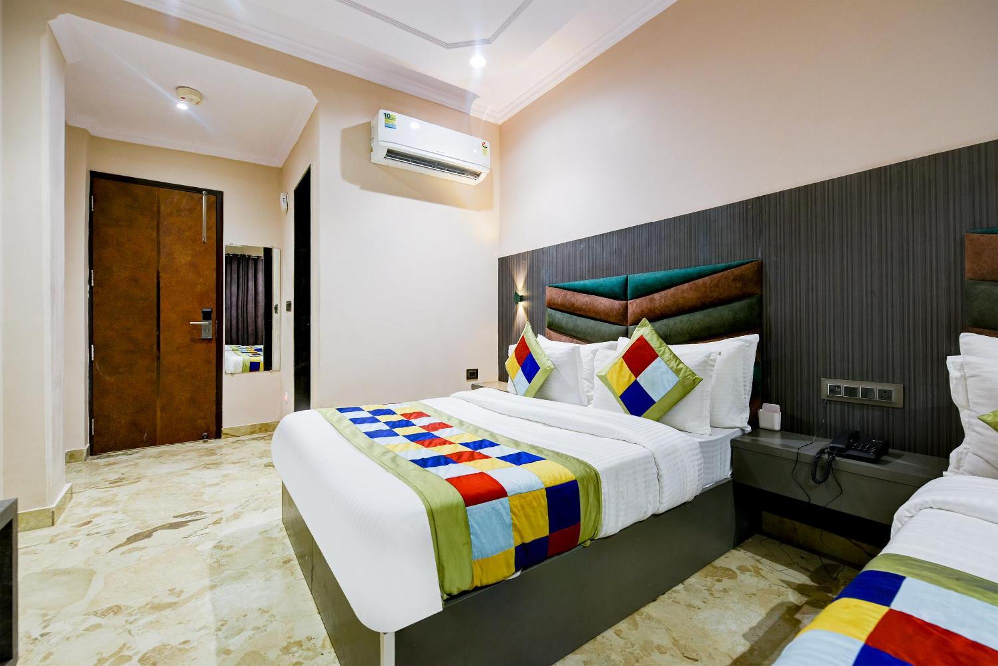 The Pearl Plaza Hotel In City Centre - Near New Delhi Railway Station Exterior photo